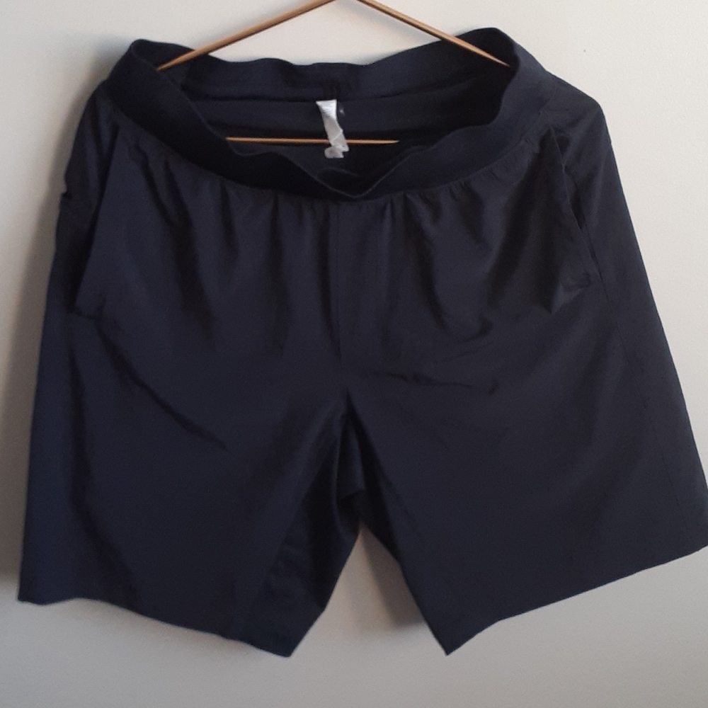 Lululemon mens shorts